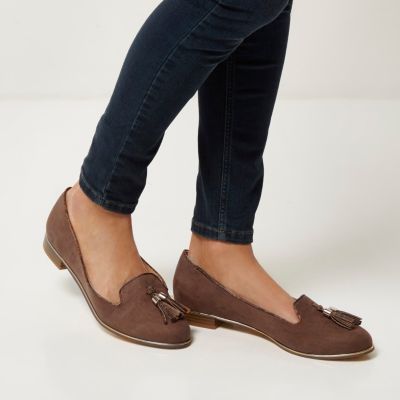 Light brown tassel slipper loafers